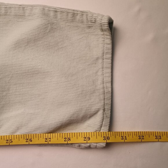 Levi's '94 Baggy Corduroy Jeans Size 26/4 Mid Rise Straight Leg Mint Green Color - Picture 8 of 9